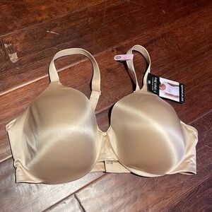 Bali bra size 42D t-shirt style nude color wide straps and band three clasp